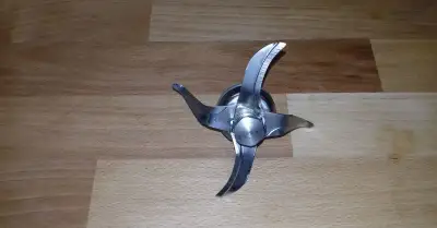 TM 21 nože