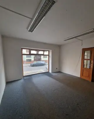 Prostor prodejny - Schwaigrova 689, J. Hradec