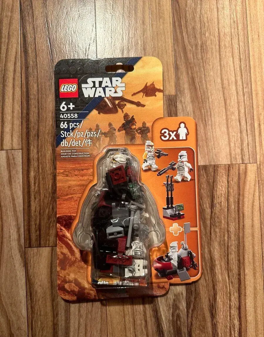 LEGO® Star Wars™ 40558 Velitelská stanice klonovaných vojáků