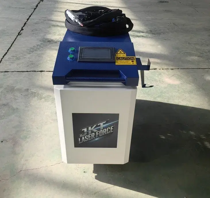LASER SVÁŘECÍ -ČISTÍCÍ-ŘEZACÍ STROJ 4V1 2000W PROFI.
