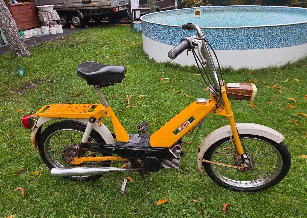 Babetta 207 s kartičkou, žlutá původní 14.