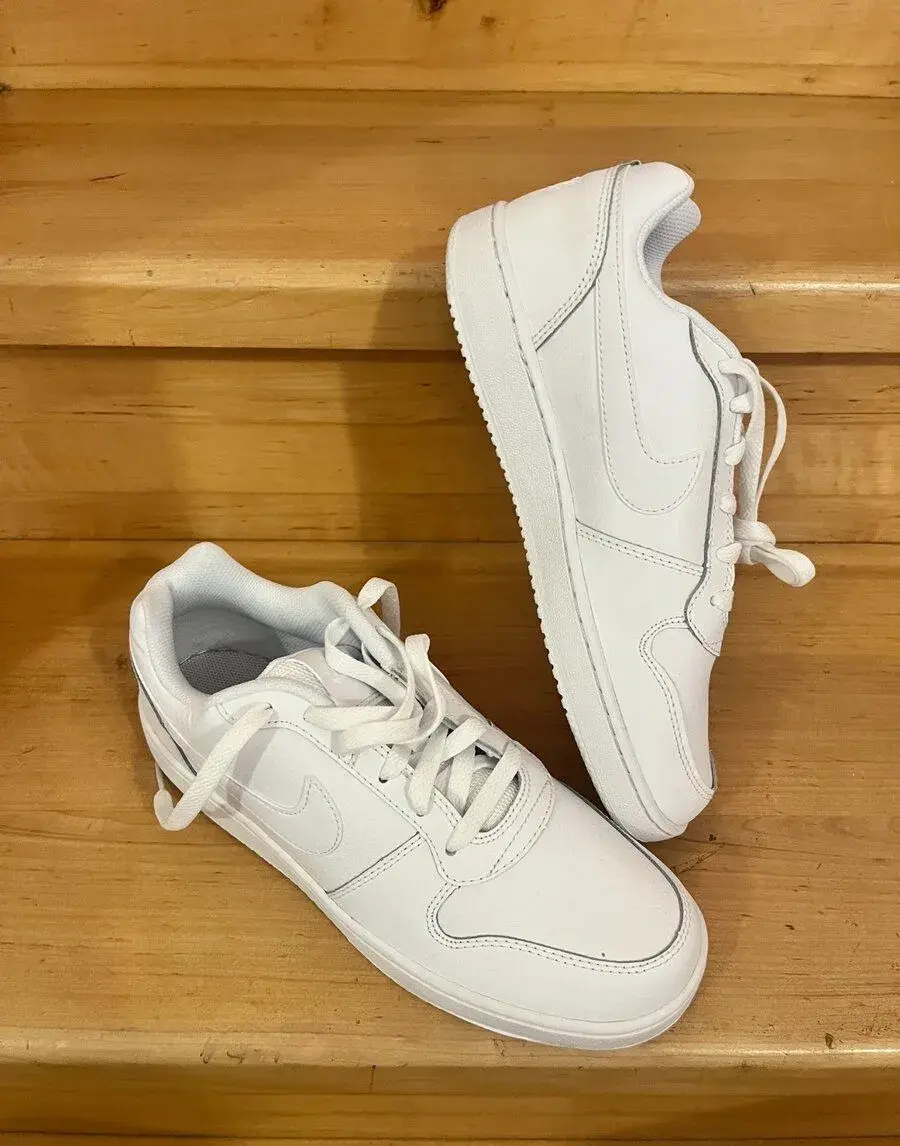 Nike, nové, originál, špatně koupené, 40,5 EUR