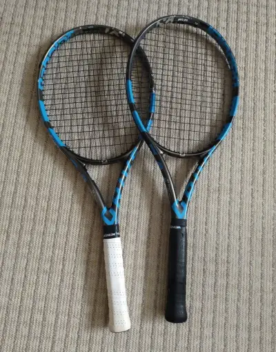 2 kusy tenisových raket Babolat Pure Drive VS