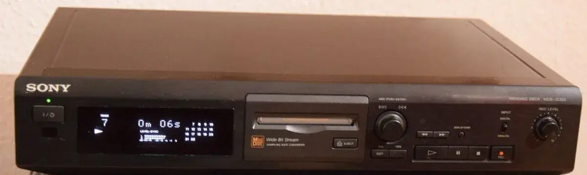 Minidisc deck SONY MDS-JE320 + 10x MD disky, manuál