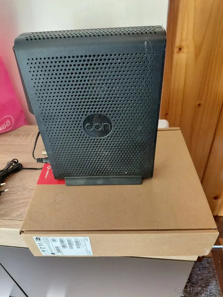 Modem router s adapterem