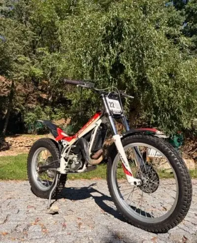 Trial -Beta Evo 80 Senior – trial, zesílený rám, kola 21/18