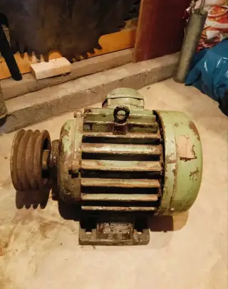 Motor