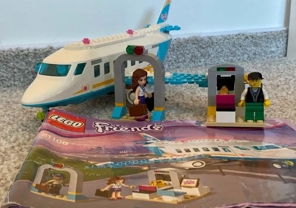Lego Friends 41100 Soukromý tryskáč v městečku Heartlake