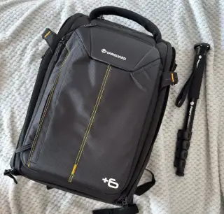 Fotobatoh Vanguard VEO SELECT 41 (černý)