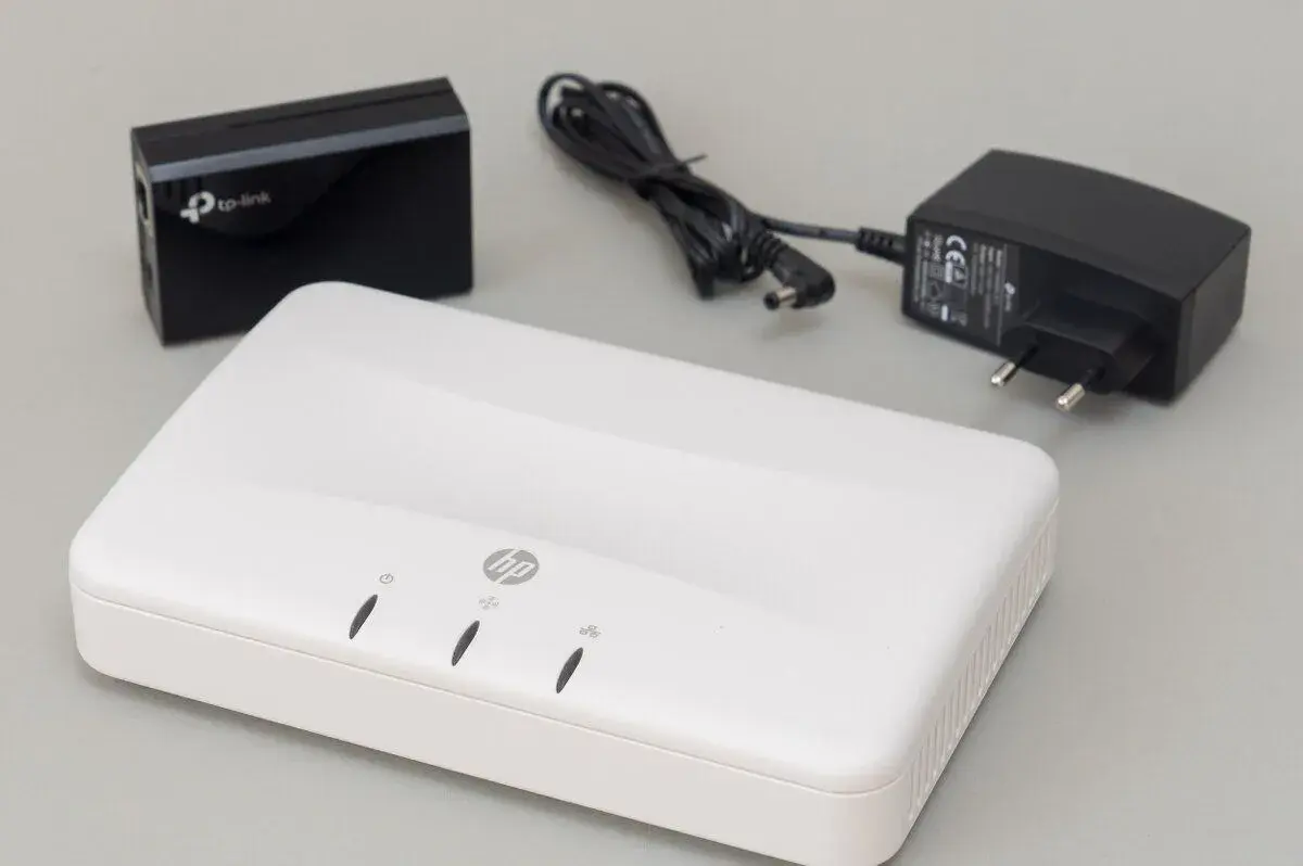 WiFi přístupový bod HP M210