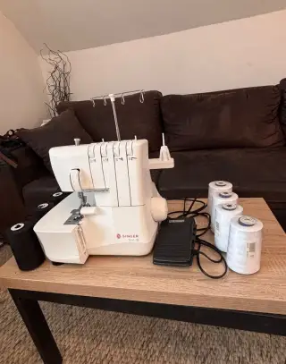 Overlock singer S14-78