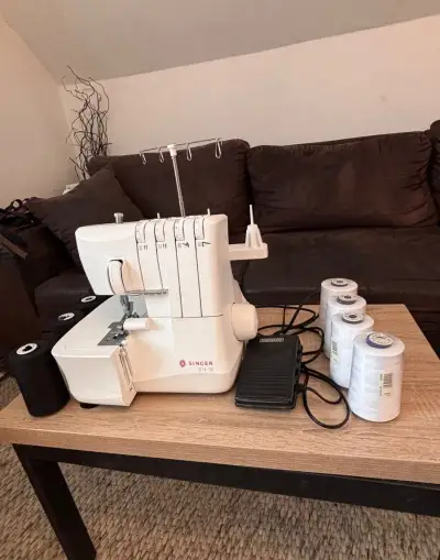 Overlock singer S14-78
