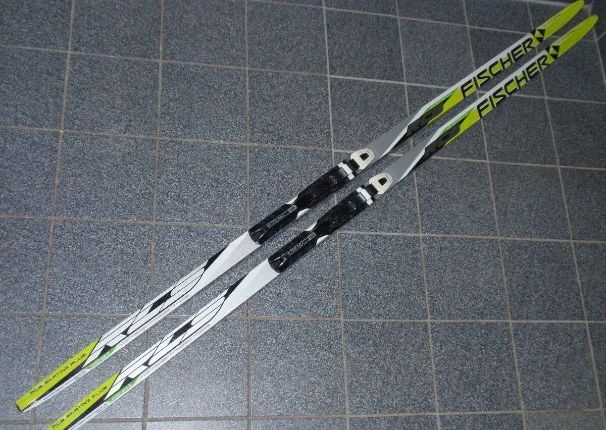SNS PILOT SKATE BĚŽKY 182 CM FISCHER RCS 60-74 KG