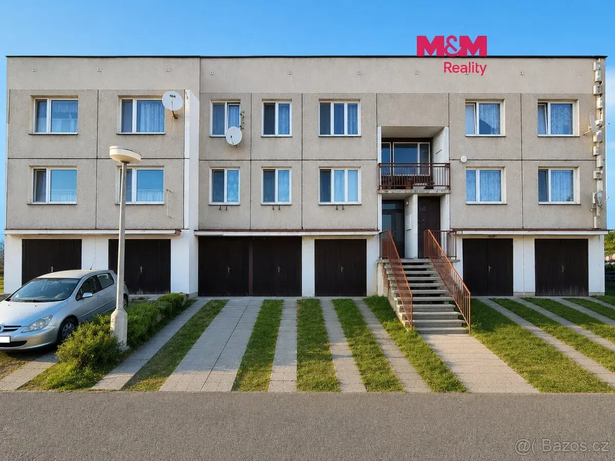 Prodej garáže, 14 m², Zavlekov