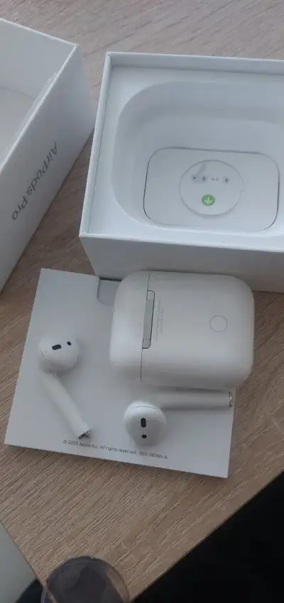 AirPods