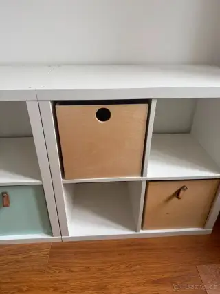 Policový set s dřevěnými boxy