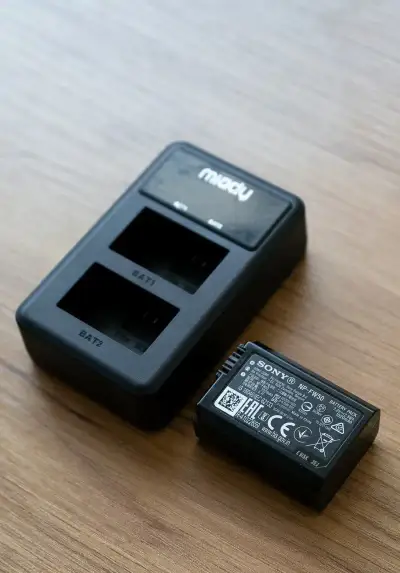 Miady USB-C Charger + Sony NP-FW50 1020 mAh (7,2 V)