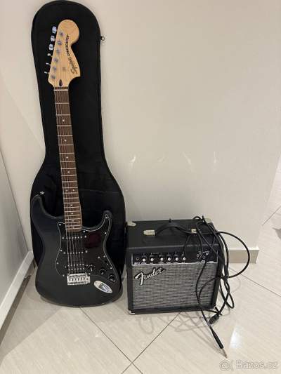 Squier Affinity Stratocaster HSS + Fender Frontman 15G – set