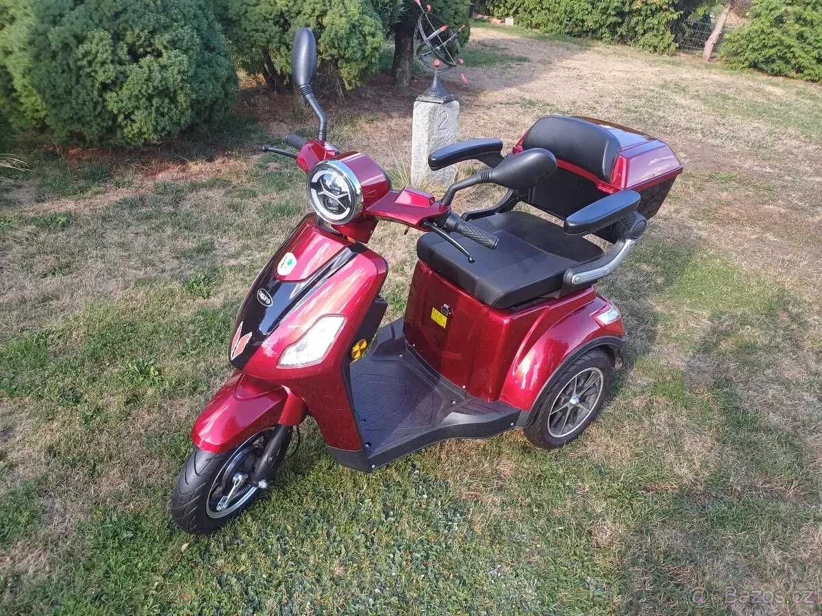 3-kolový elektrický vozík SELVO