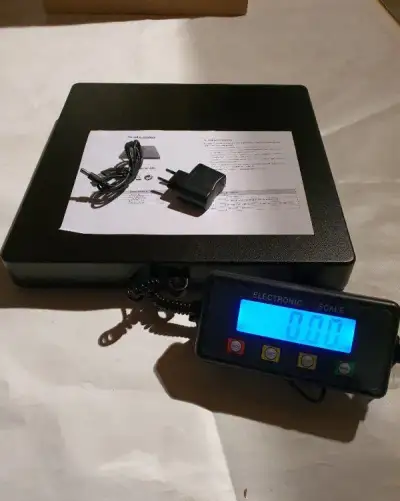 Balíková váha do 100 kg/10g 40x40 cm