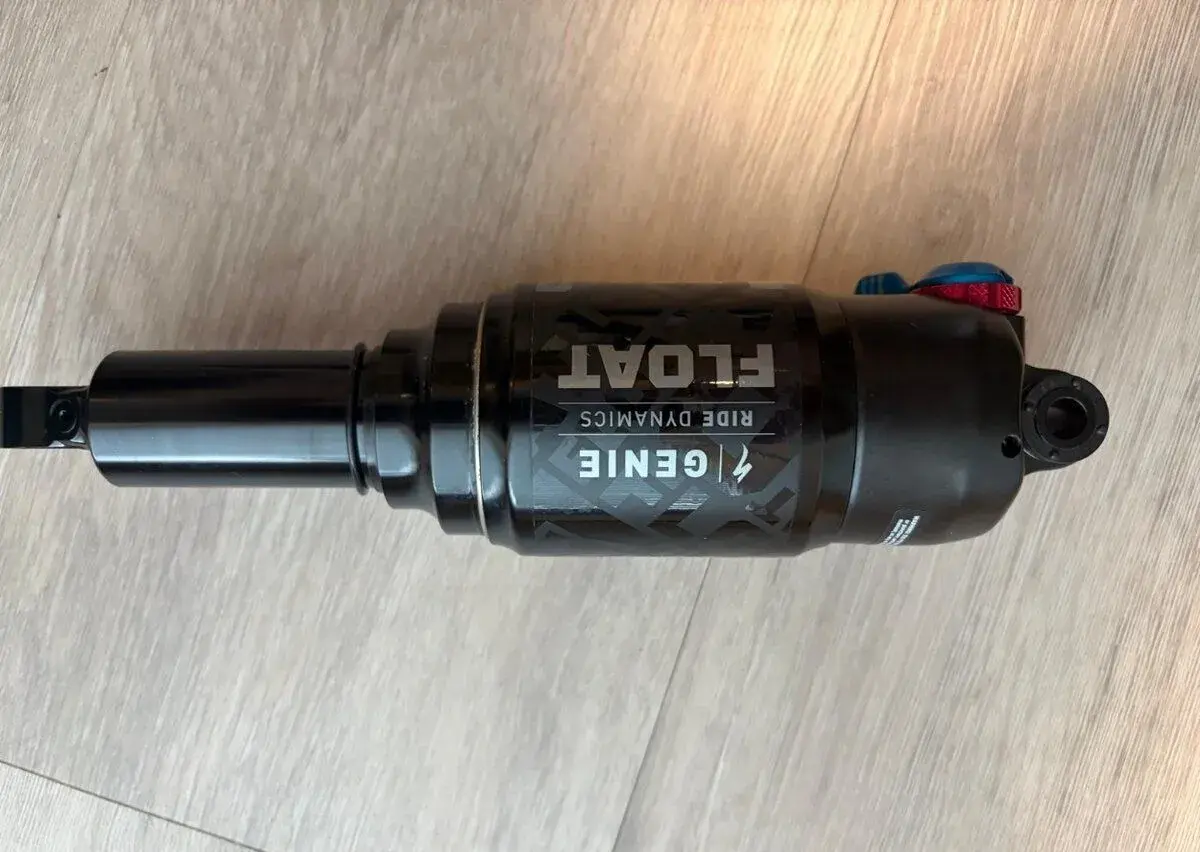 Tlumič Fox Genie Float - 210/55