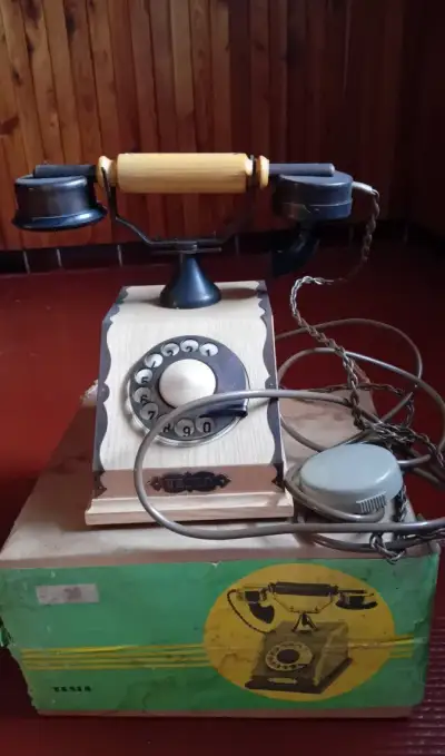 Retro tesla telefon číselník otacivy