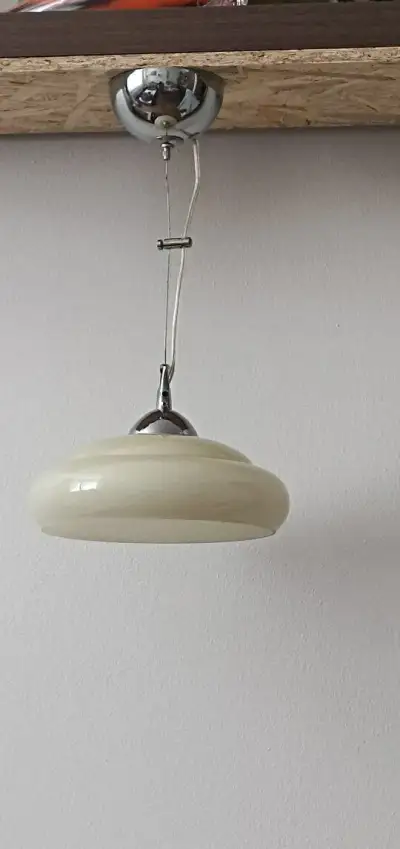 Prodej pěkného stropního lustru vhodný na chalupu