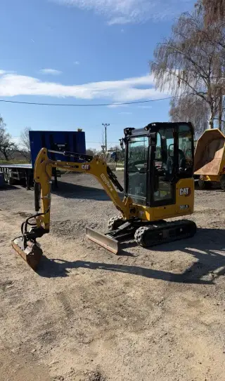 Pásové minirýpadlo CAT 301.6 (2023)