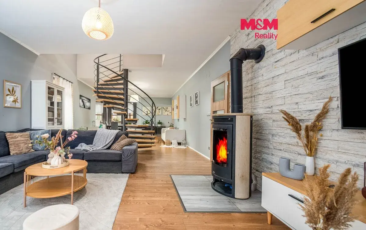 Prodej rodinného domu, 187 m², Střezetice
