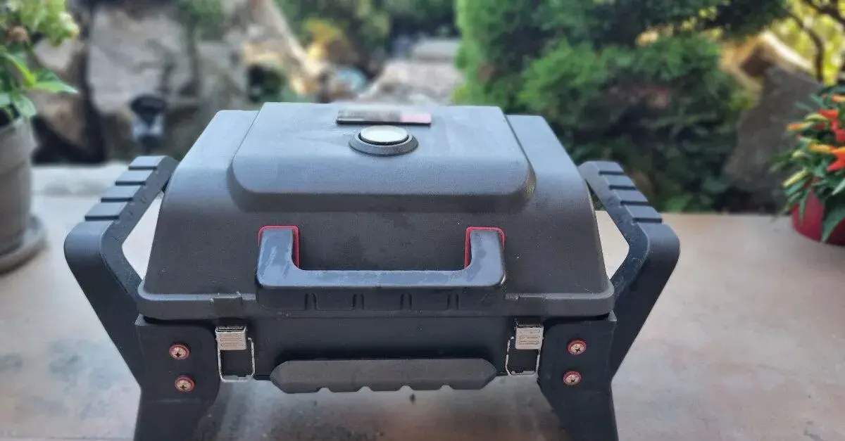 Přenosný plynový gril Char-Broil Grill2Go