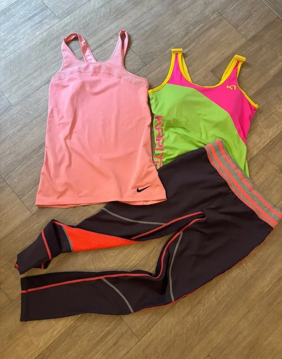Dámské sportovní oblečení vel S/M
