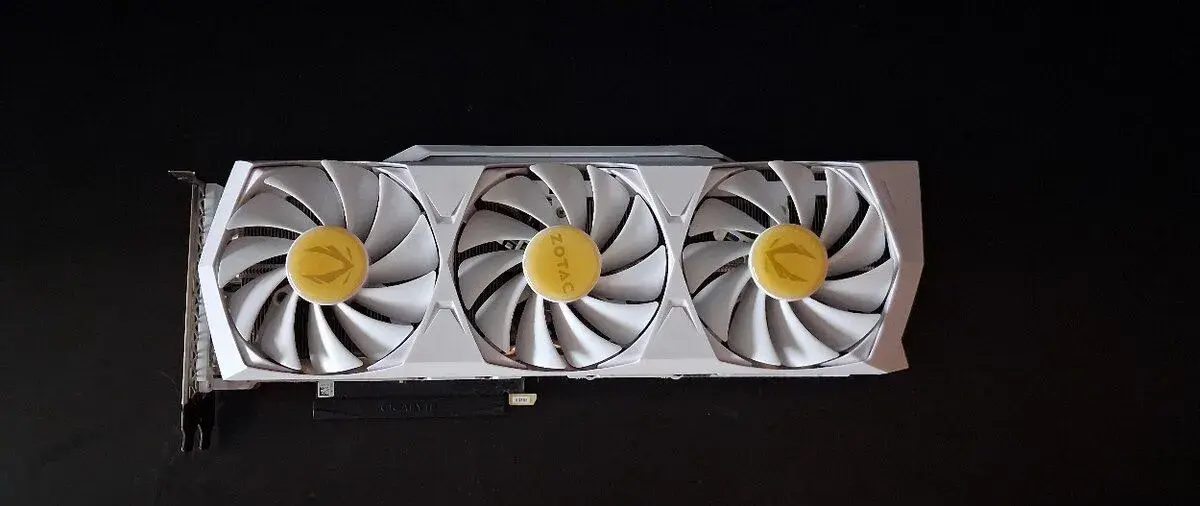 RTX 3080 10GB Zotac White edition
