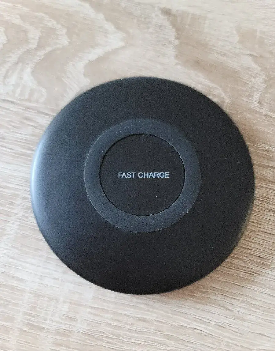Bezdrátová nabíječka Samsung EP-P1100BB