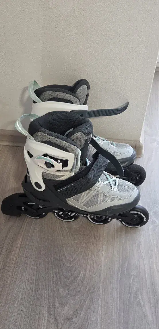 Kolečkové brusle Oxelo FIT 500 vel.42 jako nové