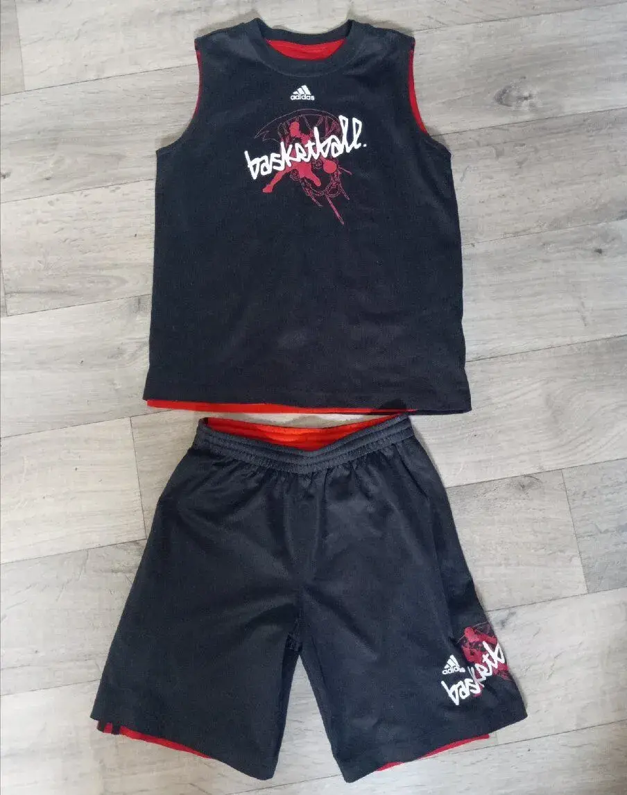 Dres na basketbal oboustranný Adidas 146-152 měřte