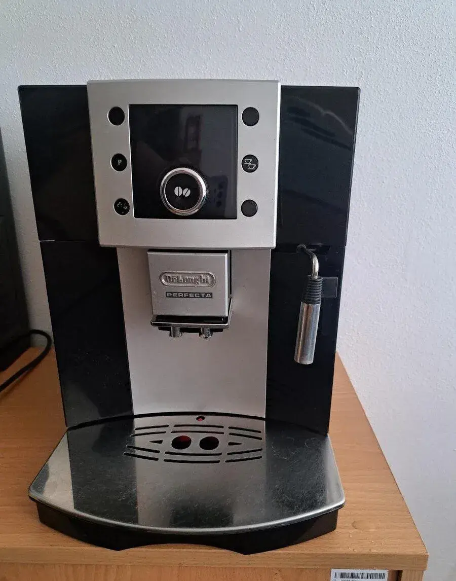 Kávovar De'Longhi Perfecta 5500