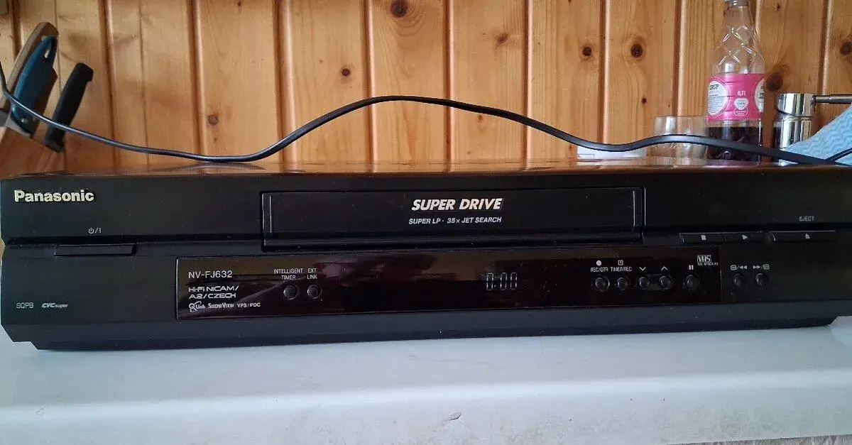 videorecorder ZN: VHS Panasonic NV-FJ632EE-K