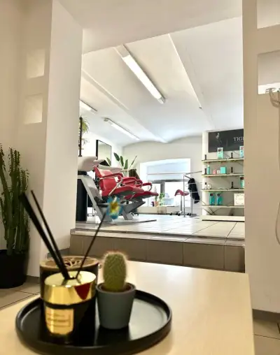 Pronájem kadeřnického křesla – Brno centrum, vše v ceně