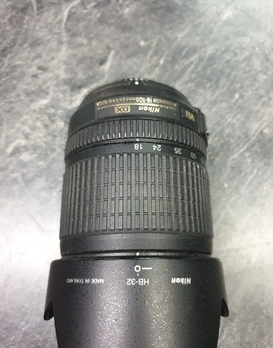 Objektiv Nikon DX 18-105mm f/3.5-5.6g ed vr
