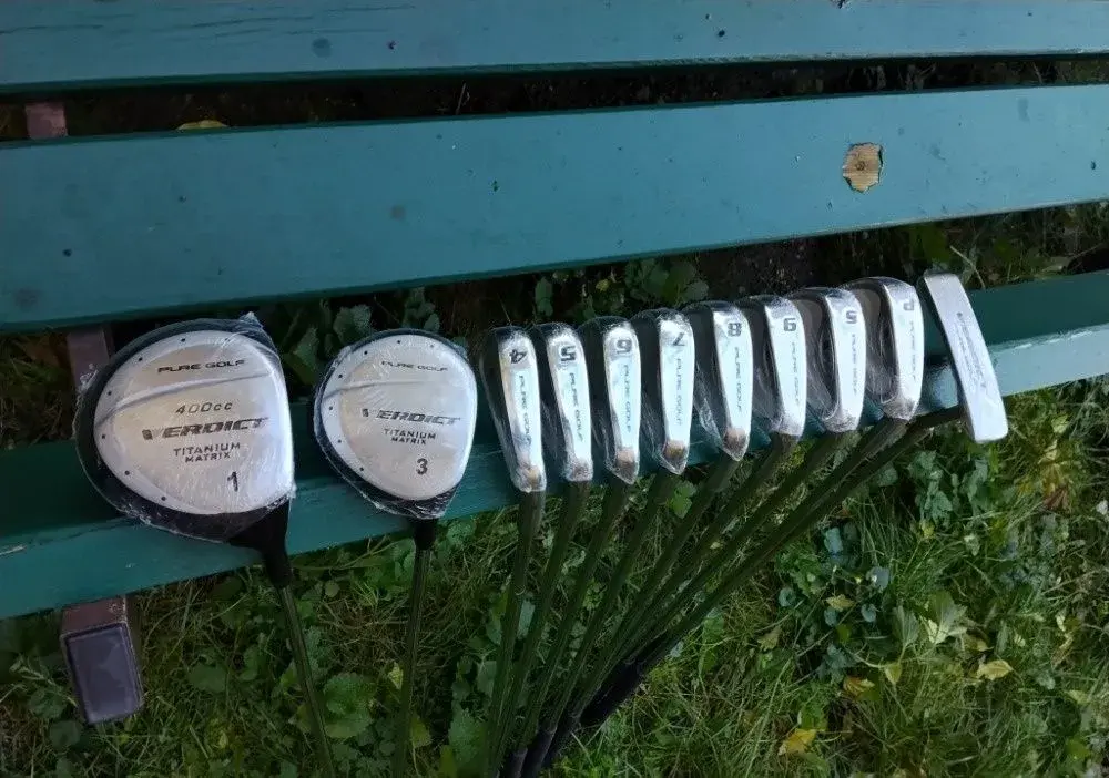 Nový kompletní golfový set Verdict 11 holí + bag + 75 míčků