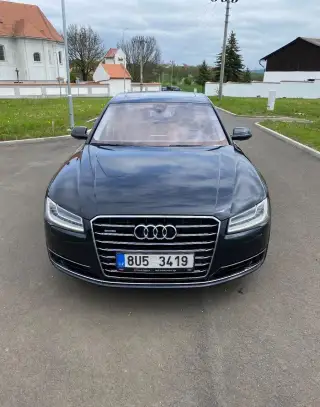 Audi A8 – 2015, 312 000 km