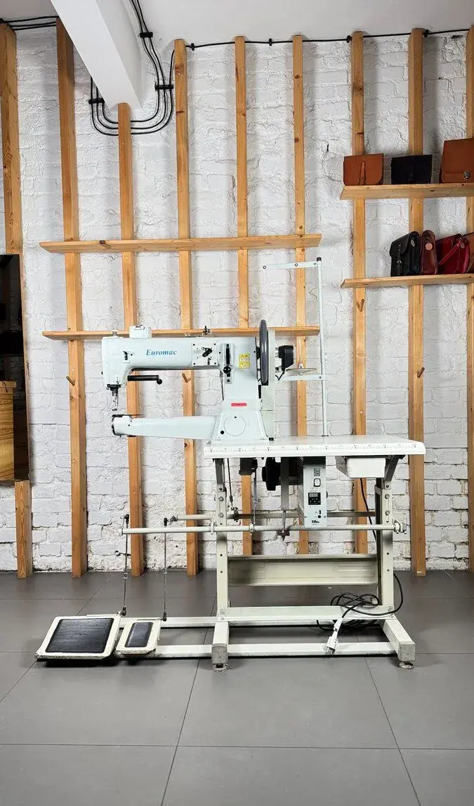 Průmyslový šicí stroj Euromac 441 Efka motor