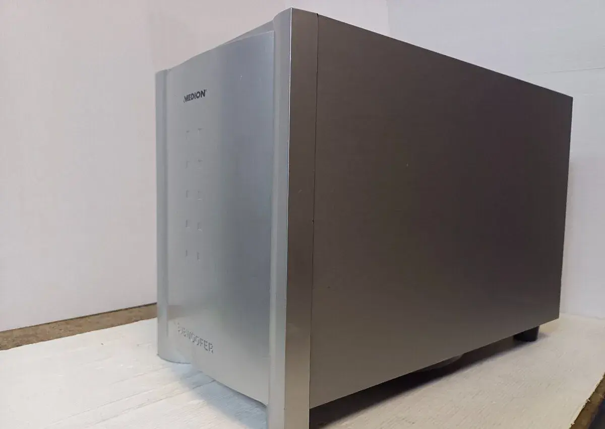 MEDION SubWoofer, 4 ohmy, 100W, v.32cm,h.45cm, š.25cm