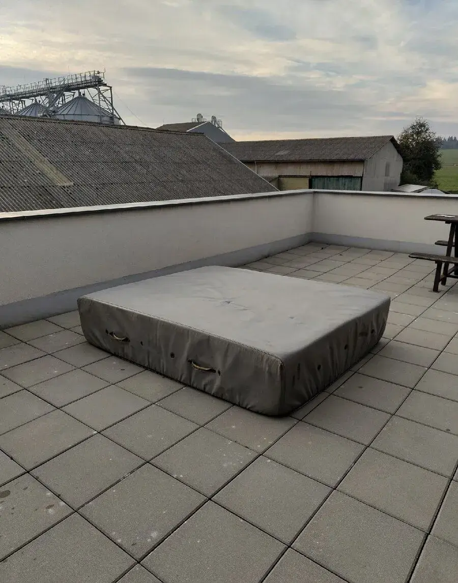 Gymnastická žíněnka / dopadová plocha