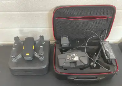 Dron DJI Spark kvadrokoptéra s příslušenstvím