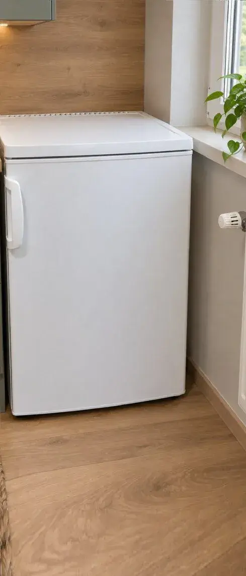 lednička 85cm s vnitřním mrazákem