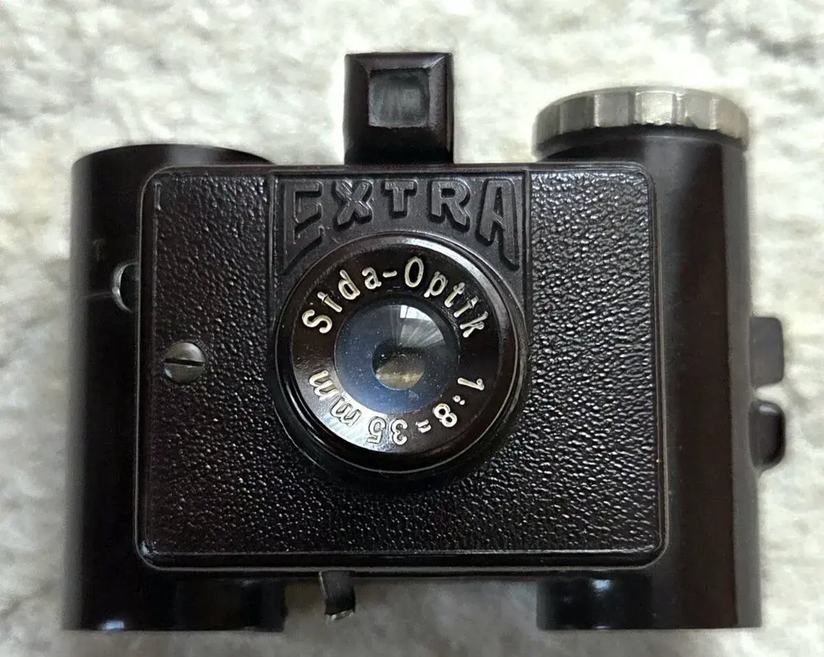 Sida Extra mini fotoaparát 1938 - bakelit 35mm