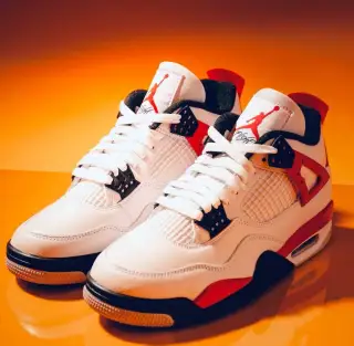 Nike Jordan Retro 4 Red Cement