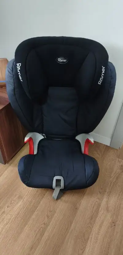 Dětská autosedačka Britax Römer KidFix SL 15-36kg s ISOFIX