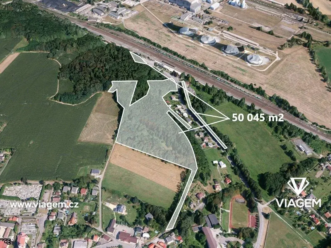 Les 50 045 m², Podíl 50 % o výměře 25 023 m²